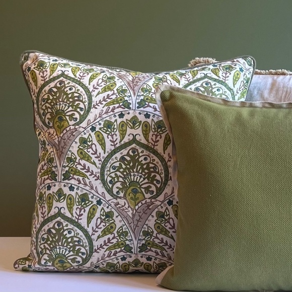 Handmade Pillow cover designer fabric 22x 22 inches - Picture 4 of 5